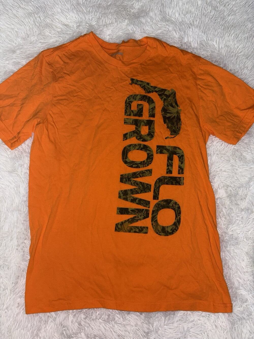Flo Grown S Classic Orange Camo Detail Short Slv Tee. Exc. Condition